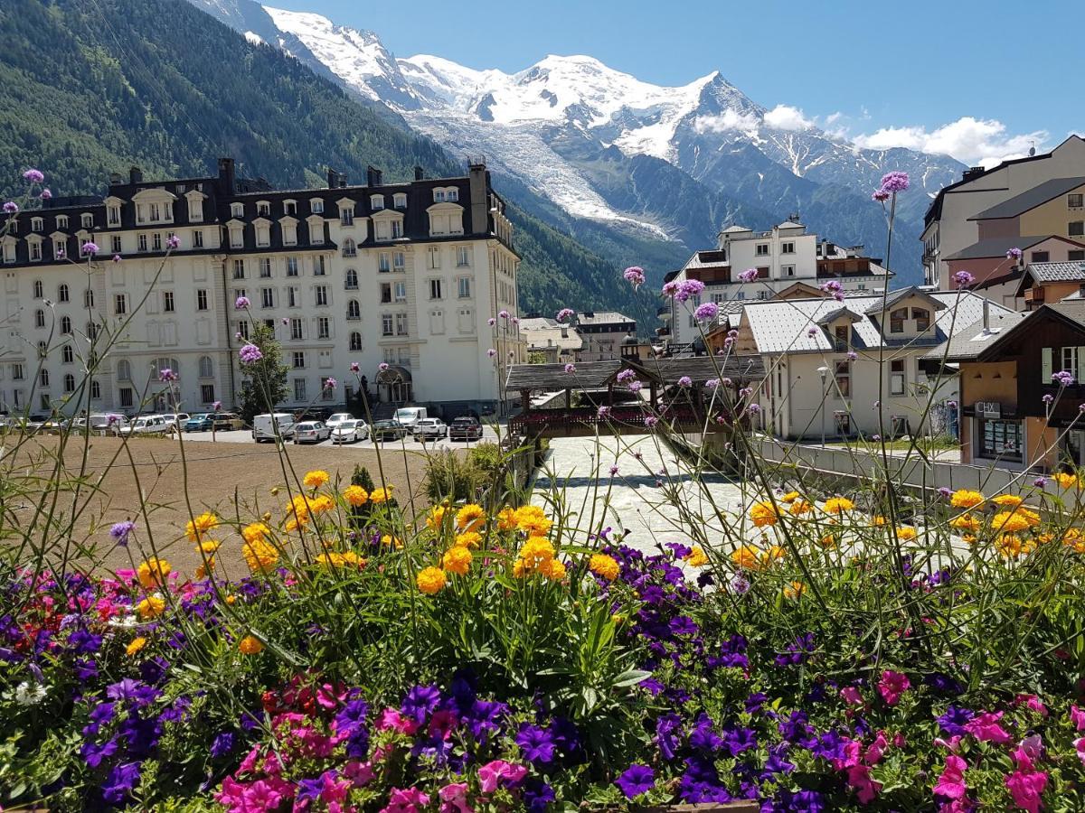 Vue Montblanc Magique En Centre-Ville Avec Parking Chamonix Bagian luar foto